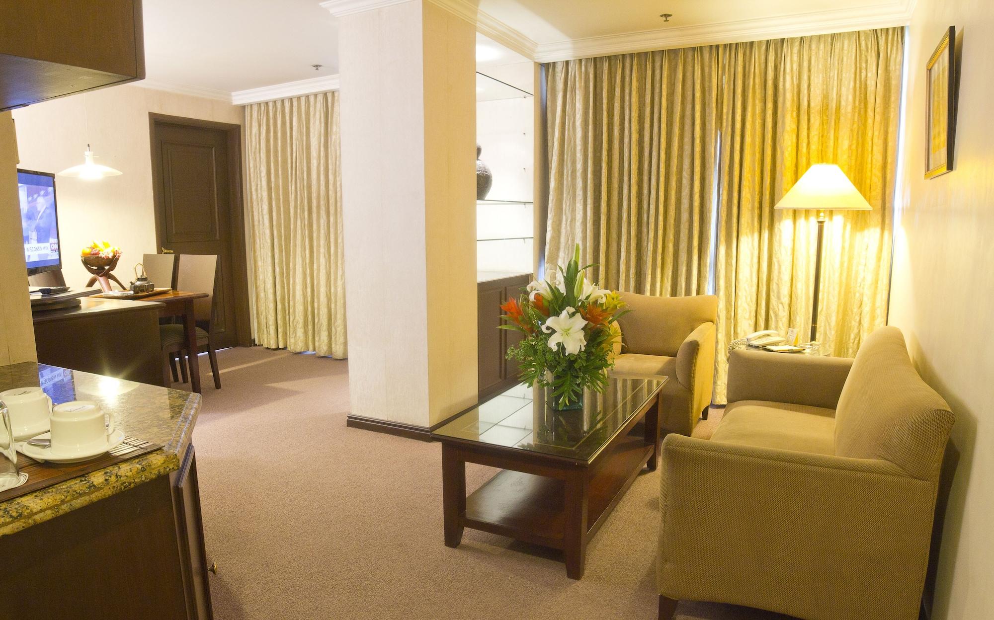 Herald Suites Solana Makati City Exterior foto