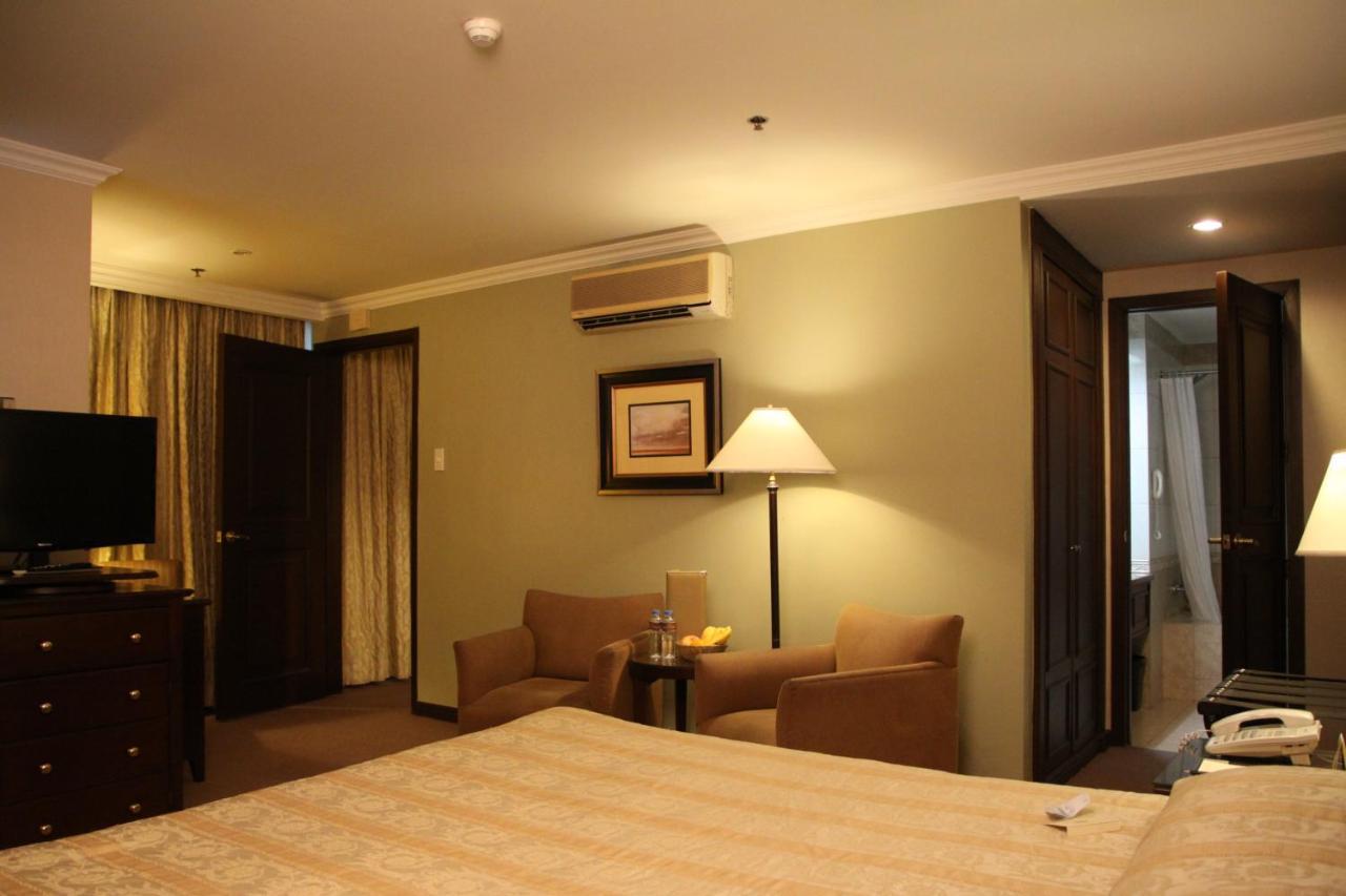 Herald Suites Solana Makati City Exterior foto