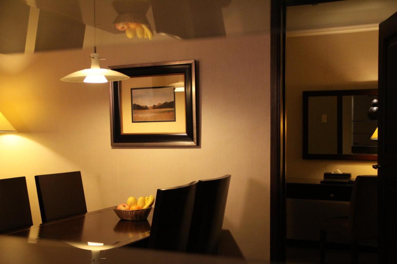 Herald Suites Solana Makati City Exterior foto