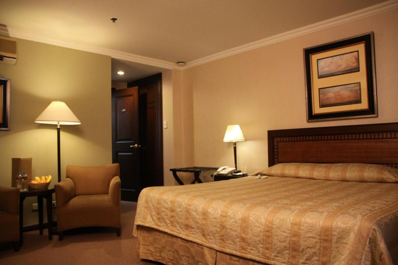 Herald Suites Solana Makati City Exterior foto